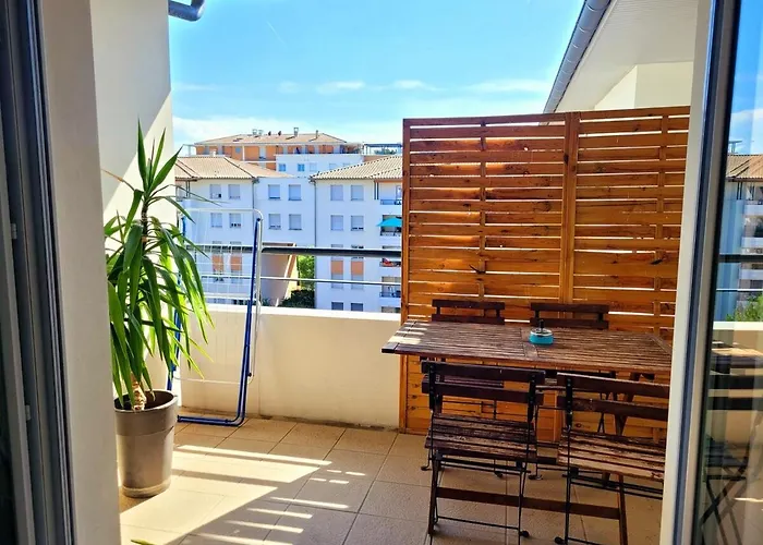 Proche Stade Toulousain - Blagnac - Parking *